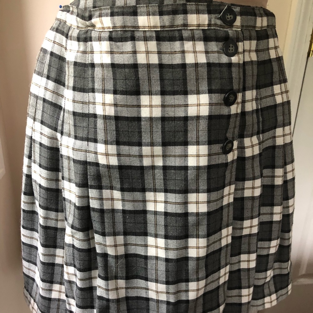 Plaid pleated wrap button school girl skirt